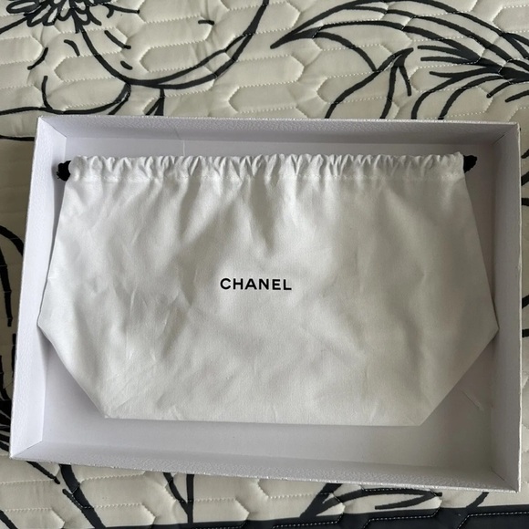chanel dust bag - Picture 1 of 4